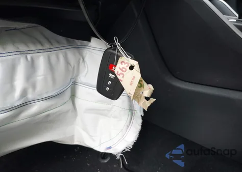 2022 Toyota Highlander Xle z USA, uszkodzony, nr VIN 5TDGZRAH4NS558709